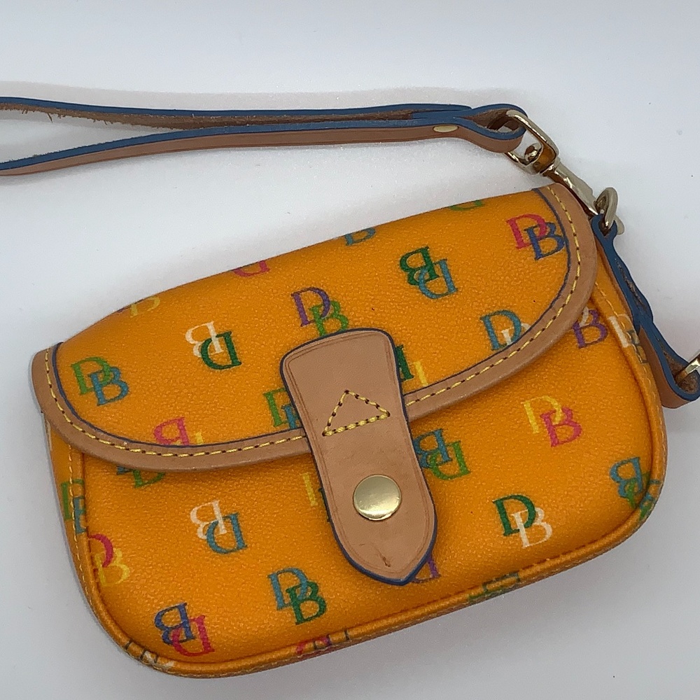 Dooney & Bourke Wristlet